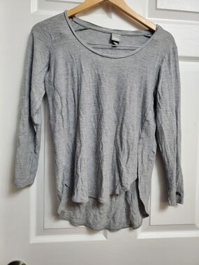 Bench Light Gray Long Sleeve Scoop Neck Top - SIZE S
